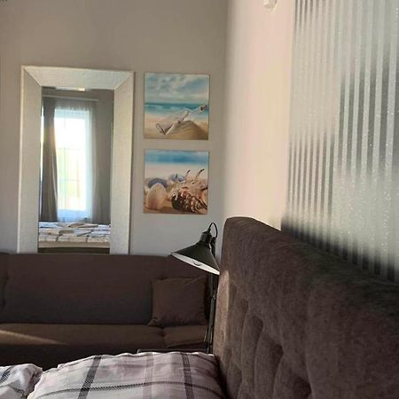 Mediterran Apartman With Pool Siófok Eksteriør bilde