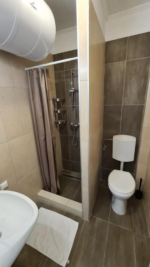 Mediterran Apartman With Pool Siófok Eksteriør bilde